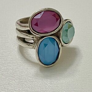 Uno De 50 statement ring